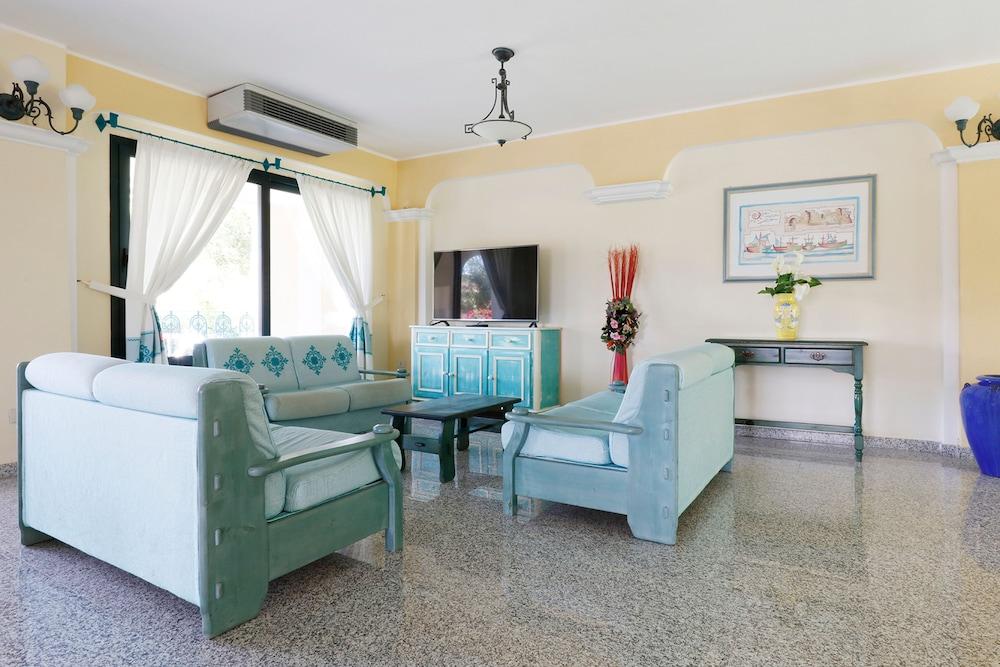Residence Il Borgo Орозей Екстер'єр фото
