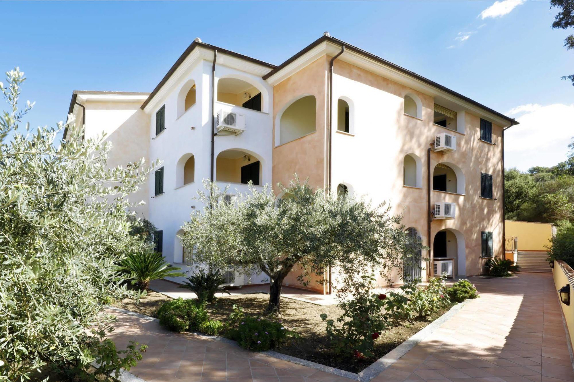 Residence Il Borgo Орозей Екстер'єр фото